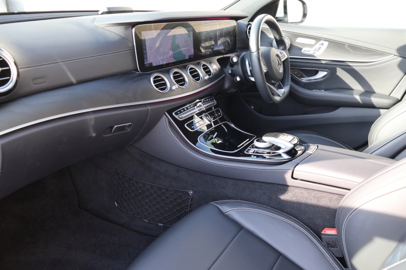 メルセデスベンツ Eクラス E200 AVG ｽﾎﾟｰﾂ　ﾚｻﾞｰｴｸｽｸﾙｰｼﾌﾞPKG ﾚｰﾀﾞｰｾｰﾌﾃｨPKG ｴｱﾊﾞﾗﾝｽPKG ﾊﾟﾉﾗﾏSR 黒ﾅｯﾊﾟ革 ｼｰﾄﾋｰﾀｰ 純正ﾅﾋﾞ地ﾃﾞｼﾞ 360°ｶﾒﾗ Burmesterｻﾗｳﾝﾄﾞ Applecarplay Android Auto 電動Rｹﾞｰﾄ HUD PTS　2年保証