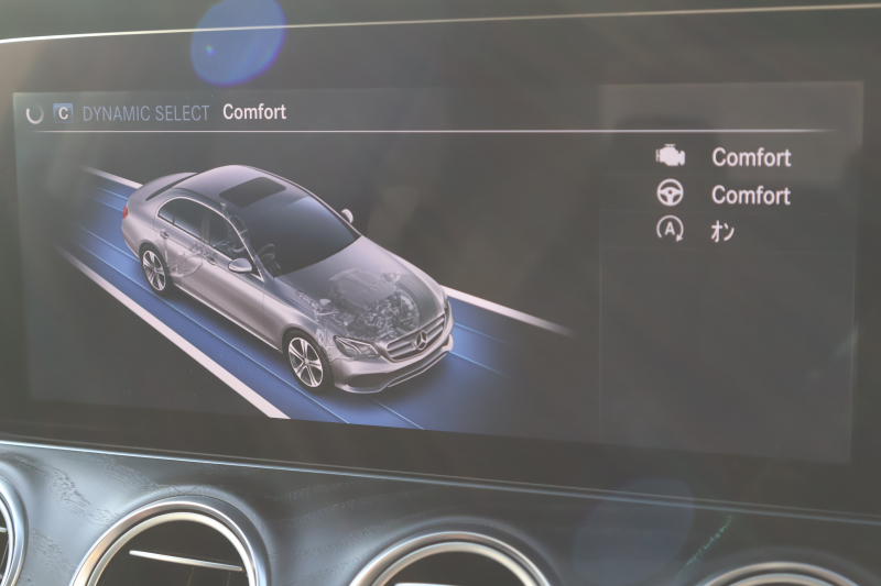 メルセデスベンツ Eクラス E200 AVG ｽﾎﾟｰﾂ　ﾚｻﾞｰｴｸｽｸﾙｰｼﾌﾞPKG ﾚｰﾀﾞｰｾｰﾌﾃｨPKG ｴｱﾊﾞﾗﾝｽPKG ﾊﾟﾉﾗﾏSR 黒ﾅｯﾊﾟ革 ｼｰﾄﾋｰﾀｰ 純正ﾅﾋﾞ地ﾃﾞｼﾞ 360°ｶﾒﾗ Burmesterｻﾗｳﾝﾄﾞ Applecarplay Android Auto 電動Rｹﾞｰﾄ HUD PTS　2年保証