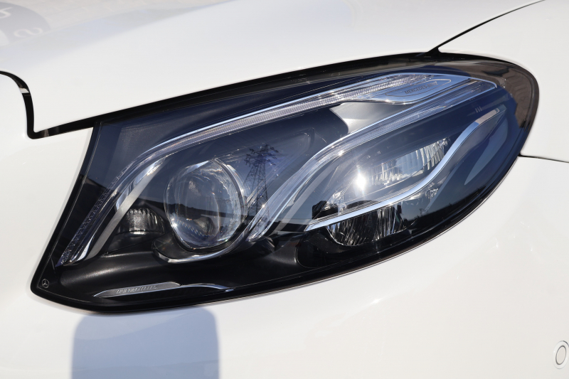 メルセデスベンツ Eクラス E200 AVG ｽﾎﾟｰﾂ　ﾚｻﾞｰｴｸｽｸﾙｰｼﾌﾞPKG ﾚｰﾀﾞｰｾｰﾌﾃｨPKG ｴｱﾊﾞﾗﾝｽPKG ﾊﾟﾉﾗﾏSR 黒ﾅｯﾊﾟ革 ｼｰﾄﾋｰﾀｰ 純正ﾅﾋﾞ地ﾃﾞｼﾞ 360°ｶﾒﾗ Burmesterｻﾗｳﾝﾄﾞ Applecarplay Android Auto 電動Rｹﾞｰﾄ HUD PTS　2年保証