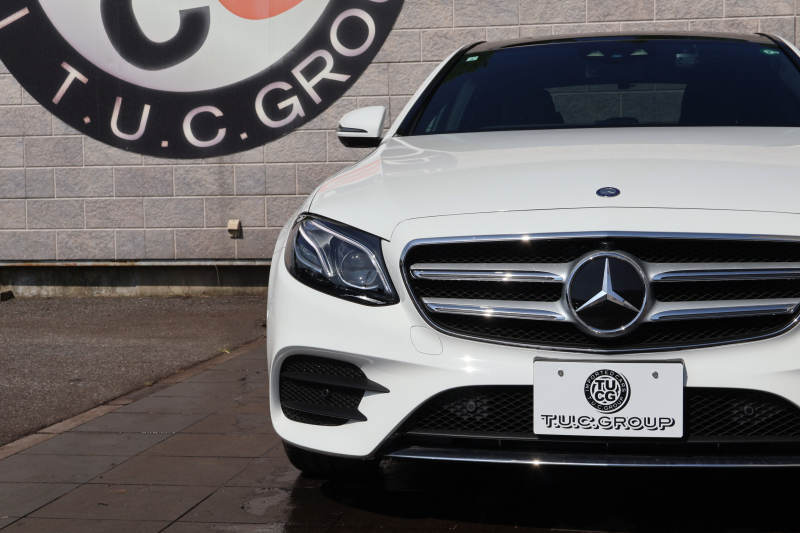 メルセデスベンツ Eクラス E200 AVG ｽﾎﾟｰﾂ　ﾚｻﾞｰｴｸｽｸﾙｰｼﾌﾞPKG ﾚｰﾀﾞｰｾｰﾌﾃｨPKG ｴｱﾊﾞﾗﾝｽPKG ﾊﾟﾉﾗﾏSR 黒ﾅｯﾊﾟ革 ｼｰﾄﾋｰﾀｰ 純正ﾅﾋﾞ地ﾃﾞｼﾞ 360°ｶﾒﾗ Burmesterｻﾗｳﾝﾄﾞ Applecarplay Android Auto 電動Rｹﾞｰﾄ HUD PTS　2年保証