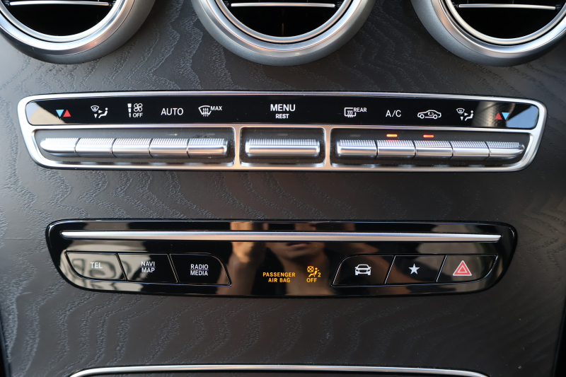 メルセデスベンツ GLC GLC220d 4MATIC AMGﾗｲﾝ　後期型 ﾚｻﾞｰｴｸｽｸﾙｰｼﾌﾞPKG ﾚｰﾀﾞｰｾｰﾌﾃｨPKG ｴｱﾊﾞﾗﾝｽPKG ﾊﾟﾉﾗﾏSR 黒革ｼｰﾄ ｼｰﾄﾋｰﾀ ﾍﾞﾝﾁﾚｰﾀ MBUX 純正10.25ｲﾝﾁﾅﾋﾞ地ﾃﾞｼﾞ ｺｯｸﾋﾟｯﾄDisp 360°ｶﾒﾗ Burmester PTS 電動Rｹﾞｰﾄ HUD AMG19ｲﾝﾁAW　2年保証