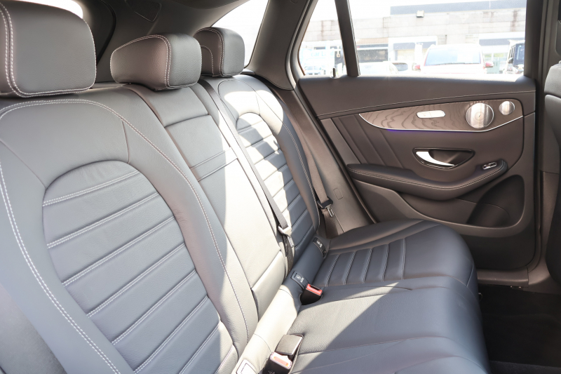 メルセデスベンツ GLC GLC220d 4MATIC AMGﾗｲﾝ　後期型 ﾚｻﾞｰｴｸｽｸﾙｰｼﾌﾞPKG ﾚｰﾀﾞｰｾｰﾌﾃｨPKG ｴｱﾊﾞﾗﾝｽPKG ﾊﾟﾉﾗﾏSR 黒革ｼｰﾄ ｼｰﾄﾋｰﾀ ﾍﾞﾝﾁﾚｰﾀ MBUX 純正10.25ｲﾝﾁﾅﾋﾞ地ﾃﾞｼﾞ ｺｯｸﾋﾟｯﾄDisp 360°ｶﾒﾗ Burmester PTS 電動Rｹﾞｰﾄ HUD AMG19ｲﾝﾁAW　2年保証