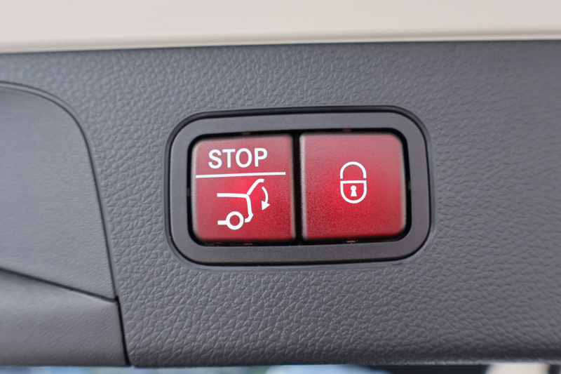 メルセデスベンツ GLC GLC220d 4MATIC AMGﾗｲﾝ　後期型 ﾚｻﾞｰｴｸｽｸﾙｰｼﾌﾞPKG ﾚｰﾀﾞｰｾｰﾌﾃｨPKG ｴｱﾊﾞﾗﾝｽPKG ﾊﾟﾉﾗﾏSR 黒革ｼｰﾄ ｼｰﾄﾋｰﾀ ﾍﾞﾝﾁﾚｰﾀ MBUX 純正10.25ｲﾝﾁﾅﾋﾞ地ﾃﾞｼﾞ ｺｯｸﾋﾟｯﾄDisp 360°ｶﾒﾗ Burmester PTS 電動Rｹﾞｰﾄ HUD AMG19ｲﾝﾁAW　2年保証