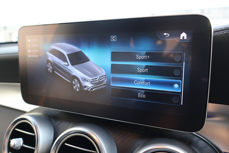 メルセデスベンツ GLC GLC220d 4MATIC AMGﾗｲﾝ　後期型 ﾚｻﾞｰｴｸｽｸﾙｰｼﾌﾞPKG ﾚｰﾀﾞｰｾｰﾌﾃｨPKG ｴｱﾊﾞﾗﾝｽPKG ﾊﾟﾉﾗﾏSR 黒革ｼｰﾄ ｼｰﾄﾋｰﾀ ﾍﾞﾝﾁﾚｰﾀ MBUX 純正10.25ｲﾝﾁﾅﾋﾞ地ﾃﾞｼﾞ ｺｯｸﾋﾟｯﾄDisp 360°ｶﾒﾗ Burmester PTS 電動Rｹﾞｰﾄ HUD AMG19ｲﾝﾁAW　2年保証