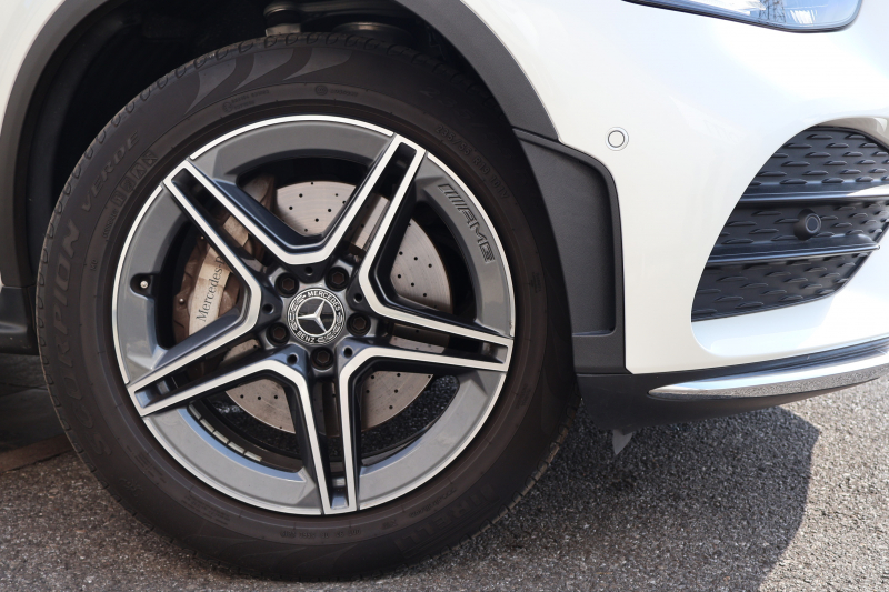 メルセデスベンツ GLC GLC220d 4MATIC AMGﾗｲﾝ　後期型 ﾚｻﾞｰｴｸｽｸﾙｰｼﾌﾞPKG ﾚｰﾀﾞｰｾｰﾌﾃｨPKG ｴｱﾊﾞﾗﾝｽPKG ﾊﾟﾉﾗﾏSR 黒革ｼｰﾄ ｼｰﾄﾋｰﾀ ﾍﾞﾝﾁﾚｰﾀ MBUX 純正10.25ｲﾝﾁﾅﾋﾞ地ﾃﾞｼﾞ ｺｯｸﾋﾟｯﾄDisp 360°ｶﾒﾗ Burmester PTS 電動Rｹﾞｰﾄ HUD AMG19ｲﾝﾁAW　2年保証