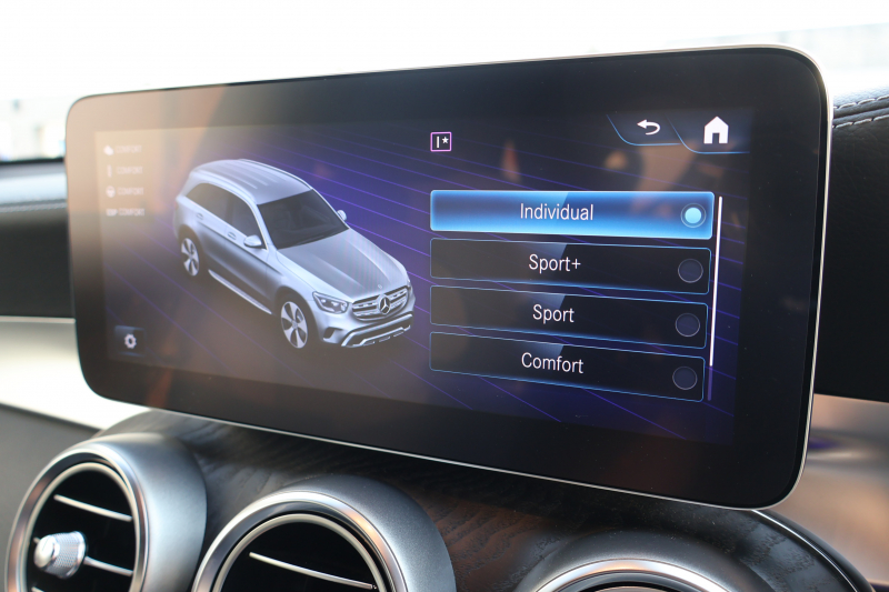 メルセデスベンツ GLC GLC220d 4MATIC AMGﾗｲﾝ　後期型 ﾚｻﾞｰｴｸｽｸﾙｰｼﾌﾞPKG ﾚｰﾀﾞｰｾｰﾌﾃｨPKG ｴｱﾊﾞﾗﾝｽPKG ﾊﾟﾉﾗﾏSR 黒革ｼｰﾄ ｼｰﾄﾋｰﾀ ﾍﾞﾝﾁﾚｰﾀ MBUX 純正10.25ｲﾝﾁﾅﾋﾞ地ﾃﾞｼﾞ ｺｯｸﾋﾟｯﾄDisp 360°ｶﾒﾗ Burmester PTS 電動Rｹﾞｰﾄ HUD AMG19ｲﾝﾁAW　2年保証