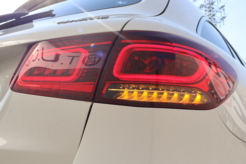 メルセデスベンツ GLC GLC220d 4MATIC AMGﾗｲﾝ　後期型 ﾚｻﾞｰｴｸｽｸﾙｰｼﾌﾞPKG ﾚｰﾀﾞｰｾｰﾌﾃｨPKG ｴｱﾊﾞﾗﾝｽPKG ﾊﾟﾉﾗﾏSR 黒革ｼｰﾄ ｼｰﾄﾋｰﾀ ﾍﾞﾝﾁﾚｰﾀ MBUX 純正10.25ｲﾝﾁﾅﾋﾞ地ﾃﾞｼﾞ ｺｯｸﾋﾟｯﾄDisp 360°ｶﾒﾗ Burmester PTS 電動Rｹﾞｰﾄ HUD AMG19ｲﾝﾁAW　2年保証