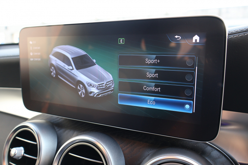 メルセデスベンツ GLC GLC220d 4MATIC AMGﾗｲﾝ　後期型 ﾚｻﾞｰｴｸｽｸﾙｰｼﾌﾞPKG ﾚｰﾀﾞｰｾｰﾌﾃｨPKG ｴｱﾊﾞﾗﾝｽPKG ﾊﾟﾉﾗﾏSR 黒革ｼｰﾄ ｼｰﾄﾋｰﾀ ﾍﾞﾝﾁﾚｰﾀ MBUX 純正10.25ｲﾝﾁﾅﾋﾞ地ﾃﾞｼﾞ ｺｯｸﾋﾟｯﾄDisp 360°ｶﾒﾗ Burmester PTS 電動Rｹﾞｰﾄ HUD AMG19ｲﾝﾁAW　2年保証