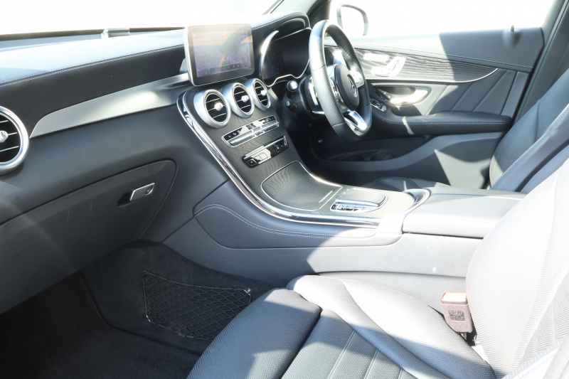 メルセデスベンツ GLC GLC220d 4MATIC AMGﾗｲﾝ　後期型 ﾚｻﾞｰｴｸｽｸﾙｰｼﾌﾞPKG ﾚｰﾀﾞｰｾｰﾌﾃｨPKG ｴｱﾊﾞﾗﾝｽPKG ﾊﾟﾉﾗﾏSR 黒革ｼｰﾄ ｼｰﾄﾋｰﾀ ﾍﾞﾝﾁﾚｰﾀ MBUX 純正10.25ｲﾝﾁﾅﾋﾞ地ﾃﾞｼﾞ ｺｯｸﾋﾟｯﾄDisp 360°ｶﾒﾗ Burmester PTS 電動Rｹﾞｰﾄ HUD AMG19ｲﾝﾁAW　2年保証