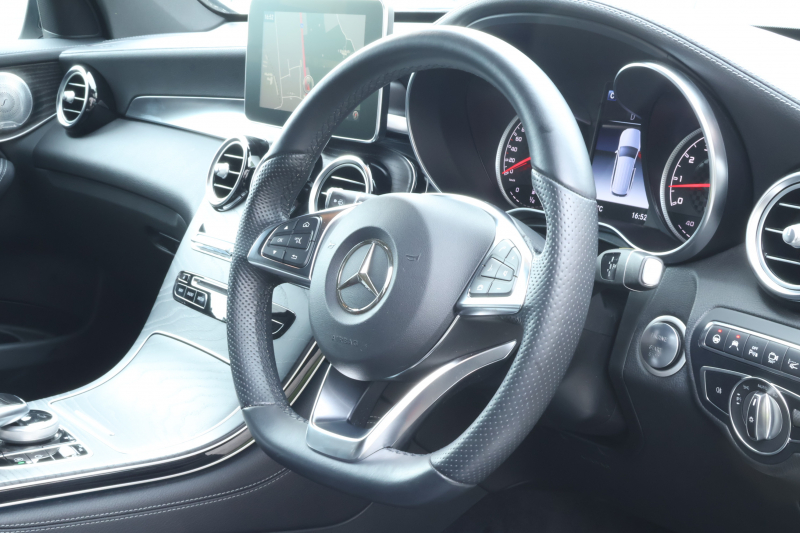 AMG GLC GLC43 4MATIC　ﾚｻﾞｰｴｸｽｸﾙｰｼﾌﾞPKG ﾅｲﾄPKG ｴｱﾊﾞﾗﾝｽPKG ﾚｰﾀﾞｰｾｰﾌﾃｨPKG 法人1ｵｰﾅｰ ﾊﾟﾉﾗﾏSR 黒革ｼｰﾄ ｼｰﾄﾋｰﾀｰ ｷｰﾚｽGO 純正ﾅﾋﾞ地ﾃﾞｼﾞ 360度ｶﾒﾗｼｽﾃﾑ Burmester HUD 電動Rｹﾞｰﾄ ﾌｯﾄﾄﾗﾝｸOP LEDﾍｯﾄﾞﾗｲﾄ AMG20ｲﾝﾁAW　2年保証
