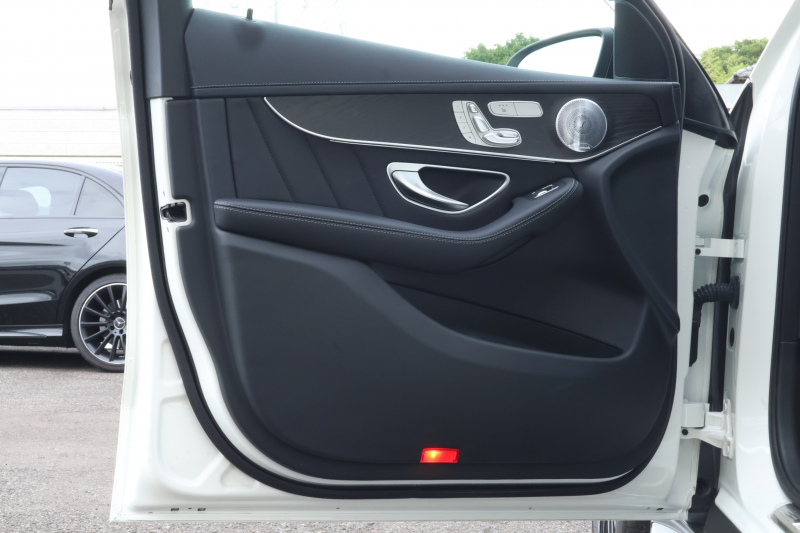 AMG GLC GLC43 4MATIC　ﾚｻﾞｰｴｸｽｸﾙｰｼﾌﾞPKG ﾅｲﾄPKG ｴｱﾊﾞﾗﾝｽPKG ﾚｰﾀﾞｰｾｰﾌﾃｨPKG 法人1ｵｰﾅｰ ﾊﾟﾉﾗﾏSR 黒革ｼｰﾄ ｼｰﾄﾋｰﾀｰ ｷｰﾚｽGO 純正ﾅﾋﾞ地ﾃﾞｼﾞ 360度ｶﾒﾗｼｽﾃﾑ Burmester HUD 電動Rｹﾞｰﾄ ﾌｯﾄﾄﾗﾝｸOP LEDﾍｯﾄﾞﾗｲﾄ AMG20ｲﾝﾁAW　2年保証