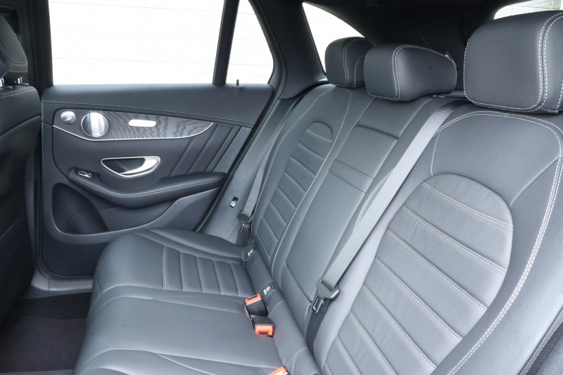 AMG GLC GLC43 4MATIC　ﾚｻﾞｰｴｸｽｸﾙｰｼﾌﾞPKG ﾅｲﾄPKG ｴｱﾊﾞﾗﾝｽPKG ﾚｰﾀﾞｰｾｰﾌﾃｨPKG 法人1ｵｰﾅｰ ﾊﾟﾉﾗﾏSR 黒革ｼｰﾄ ｼｰﾄﾋｰﾀｰ ｷｰﾚｽGO 純正ﾅﾋﾞ地ﾃﾞｼﾞ 360度ｶﾒﾗｼｽﾃﾑ Burmester HUD 電動Rｹﾞｰﾄ ﾌｯﾄﾄﾗﾝｸOP LEDﾍｯﾄﾞﾗｲﾄ AMG20ｲﾝﾁAW　2年保証