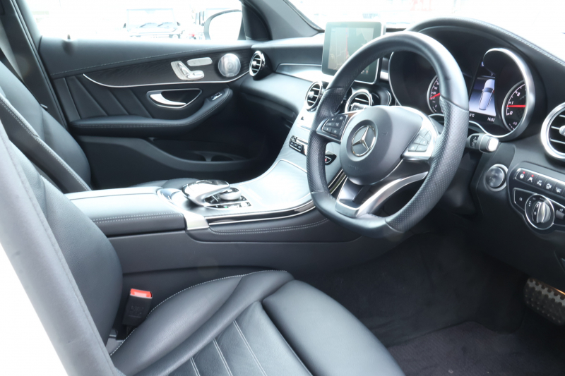 AMG GLC GLC43 4MATIC　ﾚｻﾞｰｴｸｽｸﾙｰｼﾌﾞPKG ﾅｲﾄPKG ｴｱﾊﾞﾗﾝｽPKG ﾚｰﾀﾞｰｾｰﾌﾃｨPKG 法人1ｵｰﾅｰ ﾊﾟﾉﾗﾏSR 黒革ｼｰﾄ ｼｰﾄﾋｰﾀｰ ｷｰﾚｽGO 純正ﾅﾋﾞ地ﾃﾞｼﾞ 360度ｶﾒﾗｼｽﾃﾑ Burmester HUD 電動Rｹﾞｰﾄ ﾌｯﾄﾄﾗﾝｸOP LEDﾍｯﾄﾞﾗｲﾄ AMG20ｲﾝﾁAW　2年保証