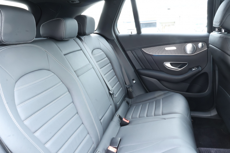 AMG GLC GLC43 4MATIC　ﾚｻﾞｰｴｸｽｸﾙｰｼﾌﾞPKG ﾅｲﾄPKG ｴｱﾊﾞﾗﾝｽPKG ﾚｰﾀﾞｰｾｰﾌﾃｨPKG 法人1ｵｰﾅｰ ﾊﾟﾉﾗﾏSR 黒革ｼｰﾄ ｼｰﾄﾋｰﾀｰ ｷｰﾚｽGO 純正ﾅﾋﾞ地ﾃﾞｼﾞ 360度ｶﾒﾗｼｽﾃﾑ Burmester HUD 電動Rｹﾞｰﾄ ﾌｯﾄﾄﾗﾝｸOP LEDﾍｯﾄﾞﾗｲﾄ AMG20ｲﾝﾁAW　2年保証