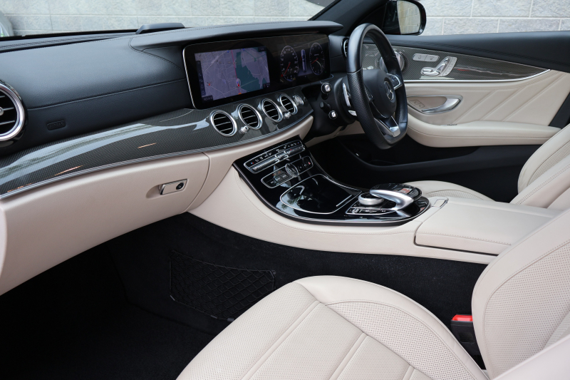 AMG Eクラス E43 4MATIC ｽﾃｰｼｮﾝﾜｺﾞﾝ　AMGｽﾀｲﾘﾝｸﾞPKG ﾚｰﾀﾞｰｾｰﾌﾃｨPKG ｴｱﾊﾞﾗﾝｽPKG ﾊﾟﾉﾗﾏSR ｷｰﾚｽGO ﾍﾞｰｼﾞｭ革 ｼｰﾄﾋｰﾀｰ 純正ﾅﾋﾞ地ﾃﾞｼﾞ 360°ｶﾒﾗ Burmesterｻﾗｳﾝﾄﾞ Applecarplay Android Auto 電動Rｹﾞｰﾄ HUD PTS AMG20ｲﾝﾁAW　2年保証