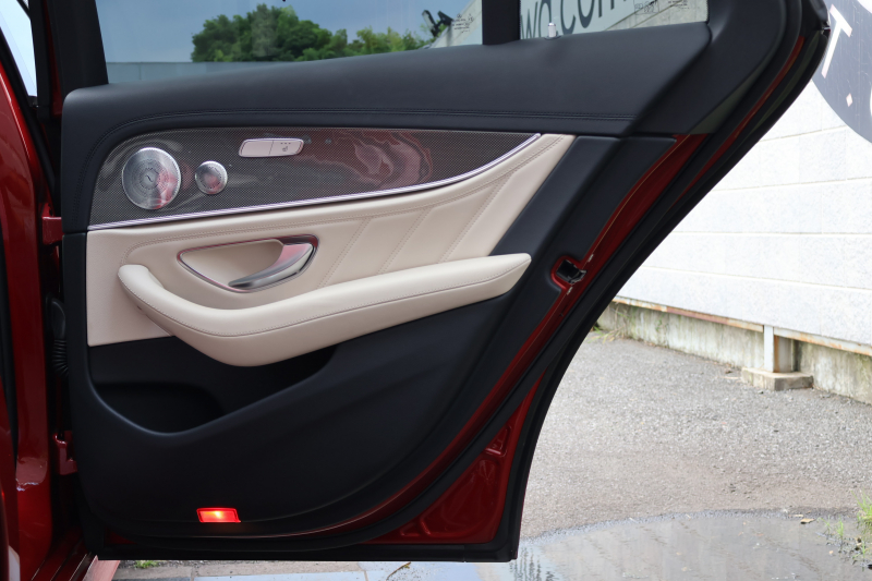 AMG Eクラス E43 4MATIC ｽﾃｰｼｮﾝﾜｺﾞﾝ　AMGｽﾀｲﾘﾝｸﾞPKG ﾚｰﾀﾞｰｾｰﾌﾃｨPKG ｴｱﾊﾞﾗﾝｽPKG ﾊﾟﾉﾗﾏSR ｷｰﾚｽGO ﾍﾞｰｼﾞｭ革 ｼｰﾄﾋｰﾀｰ 純正ﾅﾋﾞ地ﾃﾞｼﾞ 360°ｶﾒﾗ Burmesterｻﾗｳﾝﾄﾞ Applecarplay Android Auto 電動Rｹﾞｰﾄ HUD PTS AMG20ｲﾝﾁAW　2年保証