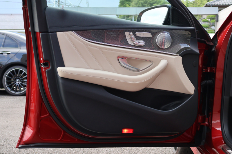 AMG Eクラス E43 4MATIC ｽﾃｰｼｮﾝﾜｺﾞﾝ　AMGｽﾀｲﾘﾝｸﾞPKG ﾚｰﾀﾞｰｾｰﾌﾃｨPKG ｴｱﾊﾞﾗﾝｽPKG ﾊﾟﾉﾗﾏSR ｷｰﾚｽGO ﾍﾞｰｼﾞｭ革 ｼｰﾄﾋｰﾀｰ 純正ﾅﾋﾞ地ﾃﾞｼﾞ 360°ｶﾒﾗ Burmesterｻﾗｳﾝﾄﾞ Applecarplay Android Auto 電動Rｹﾞｰﾄ HUD PTS AMG20ｲﾝﾁAW　2年保証