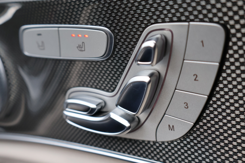 AMG Eクラス E43 4MATIC ｽﾃｰｼｮﾝﾜｺﾞﾝ　AMGｽﾀｲﾘﾝｸﾞPKG ﾚｰﾀﾞｰｾｰﾌﾃｨPKG ｴｱﾊﾞﾗﾝｽPKG ﾊﾟﾉﾗﾏSR ｷｰﾚｽGO ﾍﾞｰｼﾞｭ革 ｼｰﾄﾋｰﾀｰ 純正ﾅﾋﾞ地ﾃﾞｼﾞ 360°ｶﾒﾗ Burmesterｻﾗｳﾝﾄﾞ Applecarplay Android Auto 電動Rｹﾞｰﾄ HUD PTS AMG20ｲﾝﾁAW　2年保証