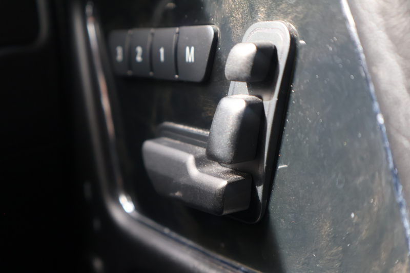 メルセデスベンツ Gクラス G350d　後期型 ﾗｸﾞｼﾞｭｱﾘｰPKG ｴｸｽﾃﾘｱｽﾃﾝﾚｽPKG ｸﾛｰﾑPKG ﾃﾞｨｽﾄﾛﾆｯｸ&BSM 7AT SR 黒革ｼｰﾄ ﾒﾓﾘｰ付Pｼｰﾄ 全席ﾋｰﾀｰ 純正8ｲﾝﾁﾜｲﾄﾞﾅﾋﾞ地ﾃﾞｼﾞ Bｶﾒﾗ harman/kardon LOGIC7ｻﾗｳﾝﾄﾞ appleCarplay AndroidAuto PTS ｷｾﾉﾝ 純正18ｲﾝﾁAW　2年保証