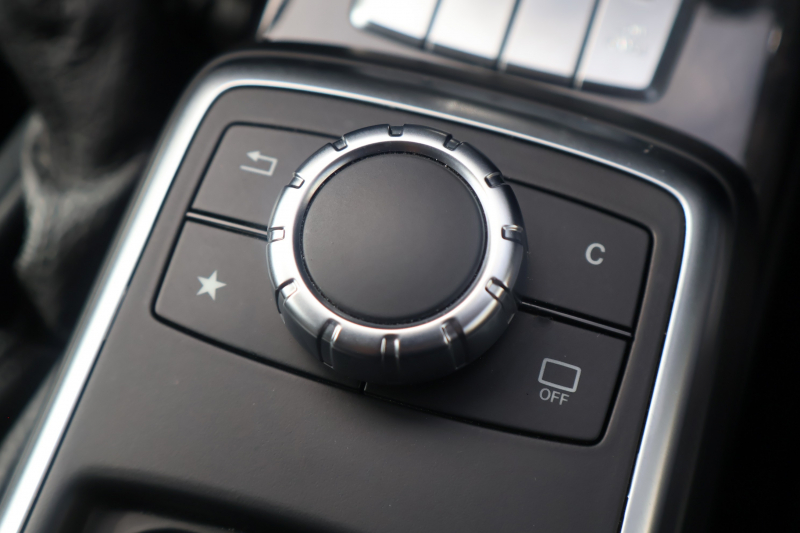 メルセデスベンツ Gクラス G350d　後期型 ﾗｸﾞｼﾞｭｱﾘｰPKG ｴｸｽﾃﾘｱｽﾃﾝﾚｽPKG ｸﾛｰﾑPKG ﾃﾞｨｽﾄﾛﾆｯｸ&BSM 7AT SR 黒革ｼｰﾄ ﾒﾓﾘｰ付Pｼｰﾄ 全席ﾋｰﾀｰ 純正8ｲﾝﾁﾜｲﾄﾞﾅﾋﾞ地ﾃﾞｼﾞ Bｶﾒﾗ harman/kardon LOGIC7ｻﾗｳﾝﾄﾞ appleCarplay AndroidAuto PTS ｷｾﾉﾝ 純正18ｲﾝﾁAW　2年保証