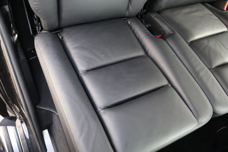 メルセデスベンツ Gクラス G350d　後期型 ﾗｸﾞｼﾞｭｱﾘｰPKG ｴｸｽﾃﾘｱｽﾃﾝﾚｽPKG ｸﾛｰﾑPKG ﾃﾞｨｽﾄﾛﾆｯｸ&BSM 7AT SR 黒革ｼｰﾄ ﾒﾓﾘｰ付Pｼｰﾄ 全席ﾋｰﾀｰ 純正8ｲﾝﾁﾜｲﾄﾞﾅﾋﾞ地ﾃﾞｼﾞ Bｶﾒﾗ harman/kardon LOGIC7ｻﾗｳﾝﾄﾞ appleCarplay AndroidAuto PTS ｷｾﾉﾝ 純正18ｲﾝﾁAW　2年保証