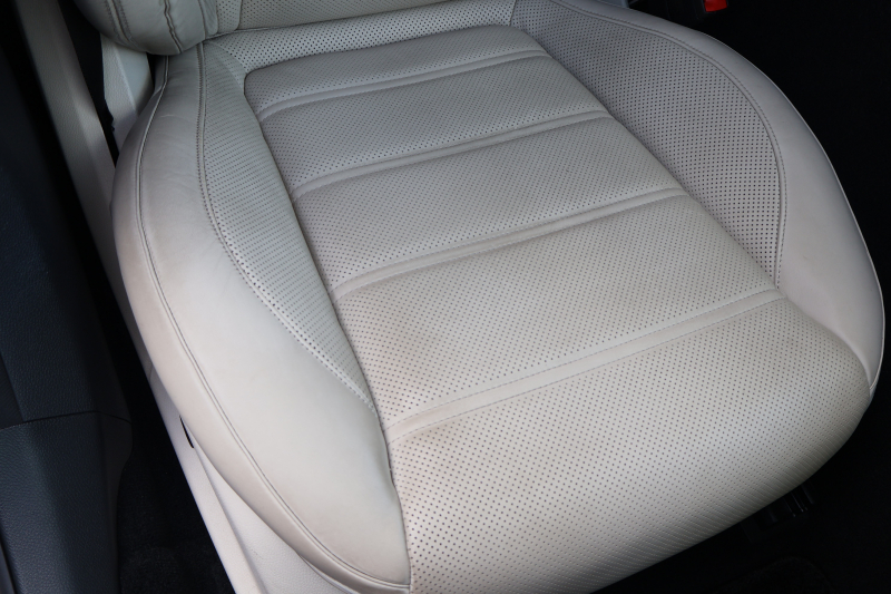 AMG Eクラス E43 4MATIC ｽﾃｰｼｮﾝﾜｺﾞﾝ　AMGｽﾀｲﾘﾝｸﾞPKG ﾚｰﾀﾞｰｾｰﾌﾃｨPKG ｴｱﾊﾞﾗﾝｽPKG ﾊﾟﾉﾗﾏSR ｷｰﾚｽGO ﾍﾞｰｼﾞｭ革 ｼｰﾄﾋｰﾀｰ 純正ﾅﾋﾞ地ﾃﾞｼﾞ 360°ｶﾒﾗ Burmesterｻﾗｳﾝﾄﾞ Applecarplay Android Auto 電動Rｹﾞｰﾄ HUD PTS AMG20ｲﾝﾁAW　2年保証