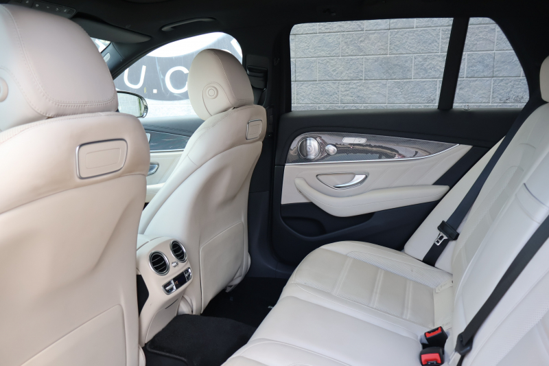 AMG Eクラス E43 4MATIC ｽﾃｰｼｮﾝﾜｺﾞﾝ　AMGｽﾀｲﾘﾝｸﾞPKG ﾚｰﾀﾞｰｾｰﾌﾃｨPKG ｴｱﾊﾞﾗﾝｽPKG ﾊﾟﾉﾗﾏSR ｷｰﾚｽGO ﾍﾞｰｼﾞｭ革 ｼｰﾄﾋｰﾀｰ 純正ﾅﾋﾞ地ﾃﾞｼﾞ 360°ｶﾒﾗ Burmesterｻﾗｳﾝﾄﾞ Applecarplay Android Auto 電動Rｹﾞｰﾄ HUD PTS AMG20ｲﾝﾁAW　2年保証