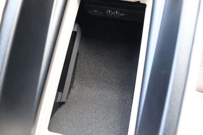 AMG Eクラス E43 4MATIC ｽﾃｰｼｮﾝﾜｺﾞﾝ　AMGｽﾀｲﾘﾝｸﾞPKG ﾚｰﾀﾞｰｾｰﾌﾃｨPKG ｴｱﾊﾞﾗﾝｽPKG ﾊﾟﾉﾗﾏSR ｷｰﾚｽGO ﾍﾞｰｼﾞｭ革 ｼｰﾄﾋｰﾀｰ 純正ﾅﾋﾞ地ﾃﾞｼﾞ 360°ｶﾒﾗ Burmesterｻﾗｳﾝﾄﾞ Applecarplay Android Auto 電動Rｹﾞｰﾄ HUD PTS AMG20ｲﾝﾁAW　2年保証