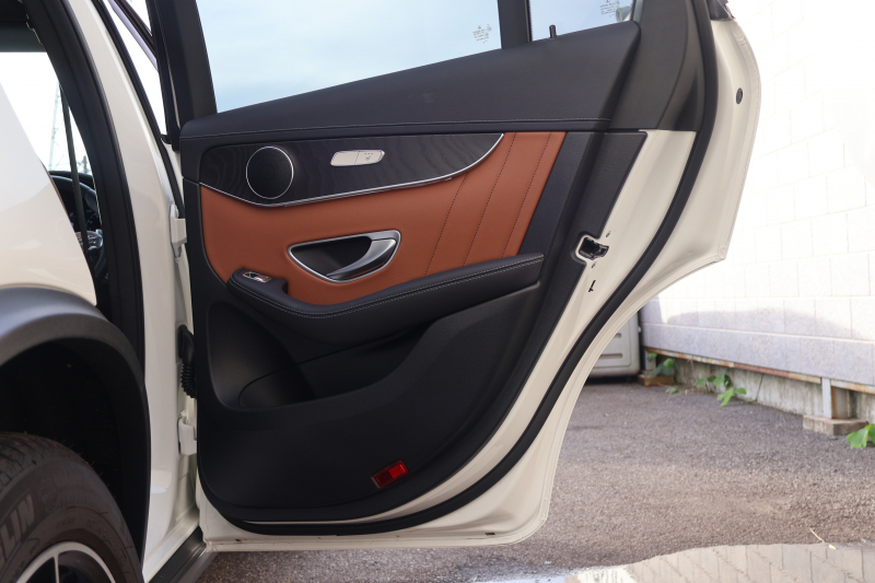 AMG GLC GLC43 4MATIC　後期型 ﾚｻﾞｰｴｸｽｸﾙｰｼﾌﾞPKG ﾚｰﾀﾞｰｾｰﾌﾃｨPKG ｴｱﾊﾞﾗﾝｽPKG ﾊﾟﾉﾗﾏSR 茶革ｼｰﾄ ｼｰﾄﾋｰﾀ ﾍﾞﾝﾁﾚｰﾀ MBUX 純正10.25ｲﾝﾁﾅﾋﾞ地ﾃﾞｼﾞ ｺｯｸﾋﾟｯﾄDisp 360°ｶﾒﾗ PTS 電動Rｹﾞｰﾄ HUD AMG20ｲﾝﾁAW　2年保証