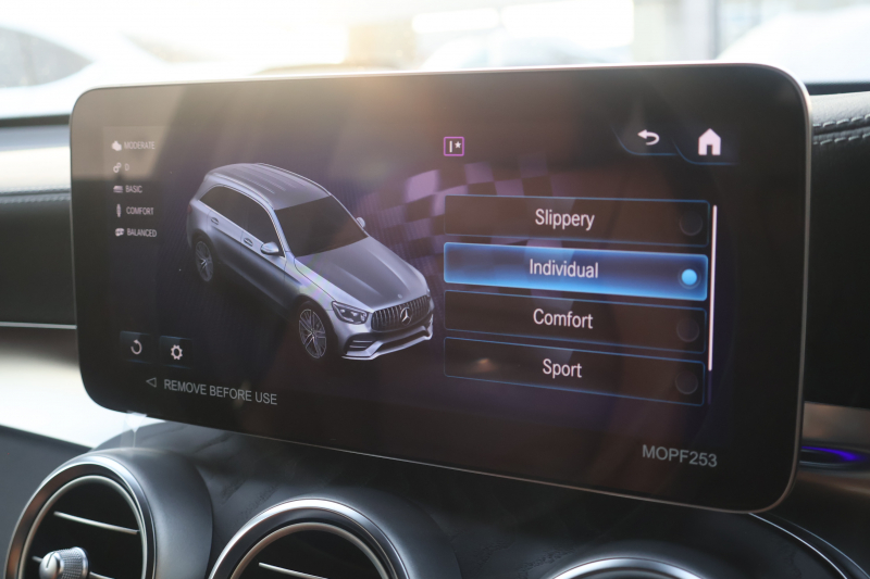 AMG GLC GLC43 4MATIC　後期型 ﾚｻﾞｰｴｸｽｸﾙｰｼﾌﾞPKG ﾚｰﾀﾞｰｾｰﾌﾃｨPKG ｴｱﾊﾞﾗﾝｽPKG ﾊﾟﾉﾗﾏSR 茶革ｼｰﾄ ｼｰﾄﾋｰﾀ ﾍﾞﾝﾁﾚｰﾀ MBUX 純正10.25ｲﾝﾁﾅﾋﾞ地ﾃﾞｼﾞ ｺｯｸﾋﾟｯﾄDisp 360°ｶﾒﾗ PTS 電動Rｹﾞｰﾄ HUD AMG20ｲﾝﾁAW　2年保証