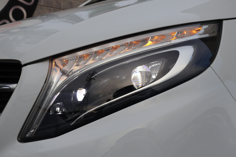 メルセデスベンツ Vクラス V220d ｽﾎﾟｰﾂ ﾛﾝｸﾞ　ﾚｰﾀﾞｰｾｰﾌﾃｨPKG AMGﾃﾞｻﾞｲﾝｴｸｽﾃﾘｱ ﾊﾟﾉﾗﾏSR 黒革ｼｰﾄ ｼｰﾄﾋｰﾀｰ 純正ﾅﾋﾞ地ﾃﾞｼﾞ 360度ｶﾒﾗｼｽﾃﾑ Burmesterｻｳﾝﾄﾞｼｽﾃﾑ LEDﾍｯﾄﾞ 電動Rｹﾞｰﾄ 両側ﾊﾟﾜｰｽﾗｲﾄﾞﾄﾞｱ 純正前後ﾄﾞﾗﾚｺ AMG19AW　2年保証