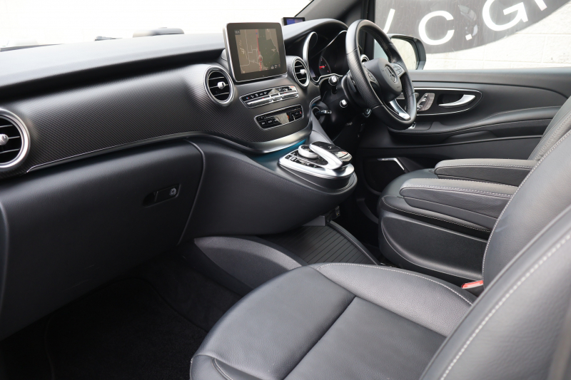 メルセデスベンツ Vクラス V220d ｽﾎﾟｰﾂ ﾛﾝｸﾞ　ﾚｰﾀﾞｰｾｰﾌﾃｨPKG AMGﾃﾞｻﾞｲﾝｴｸｽﾃﾘｱ ﾊﾟﾉﾗﾏSR 黒革ｼｰﾄ ｼｰﾄﾋｰﾀｰ 純正ﾅﾋﾞ地ﾃﾞｼﾞ 360度ｶﾒﾗｼｽﾃﾑ Burmesterｻｳﾝﾄﾞｼｽﾃﾑ LEDﾍｯﾄﾞ 電動Rｹﾞｰﾄ 両側ﾊﾟﾜｰｽﾗｲﾄﾞﾄﾞｱ 純正前後ﾄﾞﾗﾚｺ AMG19AW　2年保証