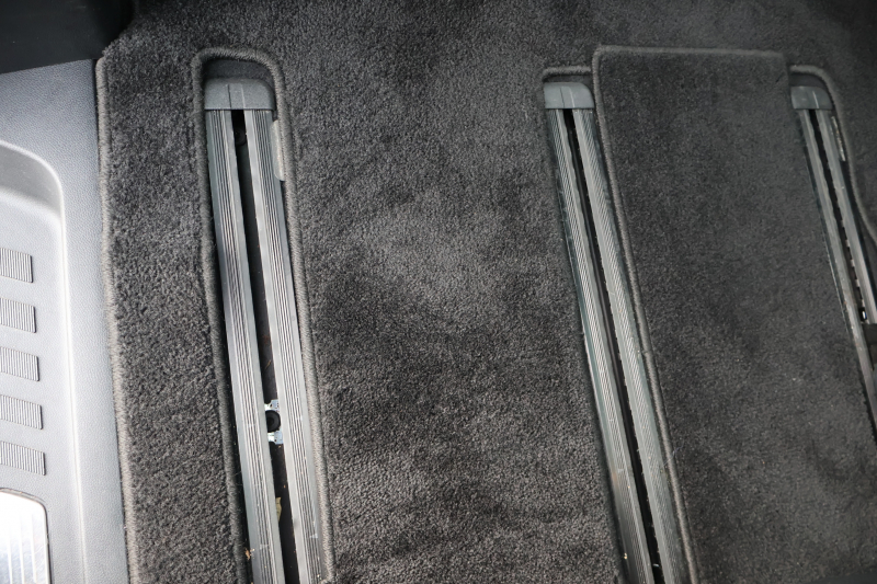 メルセデスベンツ Vクラス V220d ｽﾎﾟｰﾂ ﾛﾝｸﾞ　ﾚｰﾀﾞｰｾｰﾌﾃｨPKG AMGﾃﾞｻﾞｲﾝｴｸｽﾃﾘｱ ﾊﾟﾉﾗﾏSR 黒革ｼｰﾄ ｼｰﾄﾋｰﾀｰ 純正ﾅﾋﾞ地ﾃﾞｼﾞ 360度ｶﾒﾗｼｽﾃﾑ Burmesterｻｳﾝﾄﾞｼｽﾃﾑ LEDﾍｯﾄﾞ 電動Rｹﾞｰﾄ 両側ﾊﾟﾜｰｽﾗｲﾄﾞﾄﾞｱ 純正前後ﾄﾞﾗﾚｺ AMG19AW　2年保証