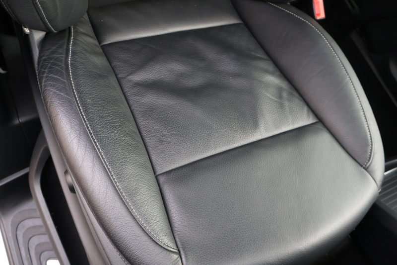 メルセデスベンツ Vクラス V220d ｽﾎﾟｰﾂ ﾛﾝｸﾞ　ﾚｰﾀﾞｰｾｰﾌﾃｨPKG AMGﾃﾞｻﾞｲﾝｴｸｽﾃﾘｱ ﾊﾟﾉﾗﾏSR 黒革ｼｰﾄ ｼｰﾄﾋｰﾀｰ 純正ﾅﾋﾞ地ﾃﾞｼﾞ 360度ｶﾒﾗｼｽﾃﾑ Burmesterｻｳﾝﾄﾞｼｽﾃﾑ LEDﾍｯﾄﾞ 電動Rｹﾞｰﾄ 両側ﾊﾟﾜｰｽﾗｲﾄﾞﾄﾞｱ 純正前後ﾄﾞﾗﾚｺ AMG19AW　2年保証