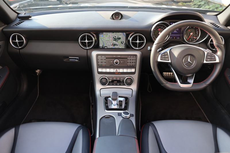 メルセデスベンツ SLCクラス SLC180 ｽﾎﾟｰﾂ ﾚｯﾄﾞｱｰﾄｴﾃﾞｨｼｮﾝ　限定車 ﾚｯﾄﾞｱｸｾﾝﾄ ﾚｰﾀﾞｰｾｰﾌﾃｨPKG AMGｽﾀｲﾘﾝｸﾞPKG 黒革ｼｰﾄ ｼｰﾄﾋｰﾀｰ ｴｱｽｶｰﾌ 純正ﾅﾋﾞ地ﾃﾞｼﾞ Bﾓﾆﾀｰ AppleCarPlay  ｷｰﾚｽGO ｽﾎﾟｰﾂｻｽﾍﾟﾝｼｮﾝ 専用AMG18AW　2年保証