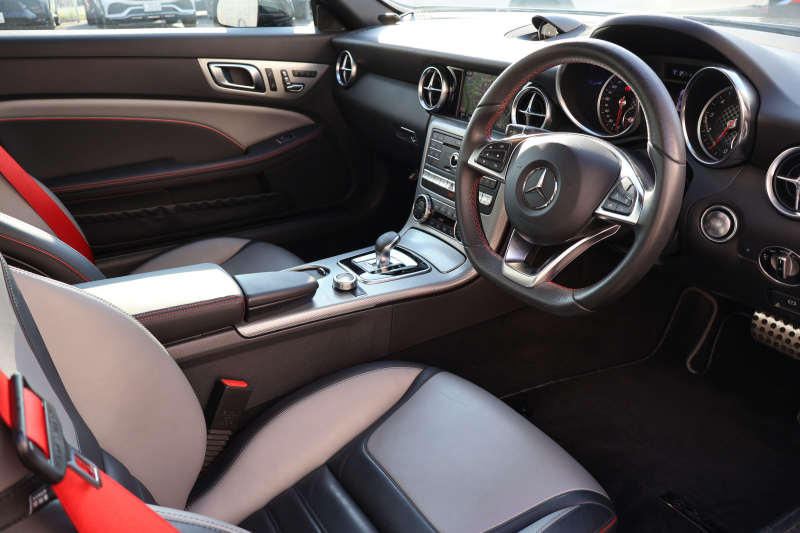 メルセデスベンツ SLCクラス SLC180 ｽﾎﾟｰﾂ ﾚｯﾄﾞｱｰﾄｴﾃﾞｨｼｮﾝ　限定車 ﾚｯﾄﾞｱｸｾﾝﾄ ﾚｰﾀﾞｰｾｰﾌﾃｨPKG AMGｽﾀｲﾘﾝｸﾞPKG 黒革ｼｰﾄ ｼｰﾄﾋｰﾀｰ ｴｱｽｶｰﾌ 純正ﾅﾋﾞ地ﾃﾞｼﾞ Bﾓﾆﾀｰ AppleCarPlay  ｷｰﾚｽGO ｽﾎﾟｰﾂｻｽﾍﾟﾝｼｮﾝ 専用AMG18AW　2年保証