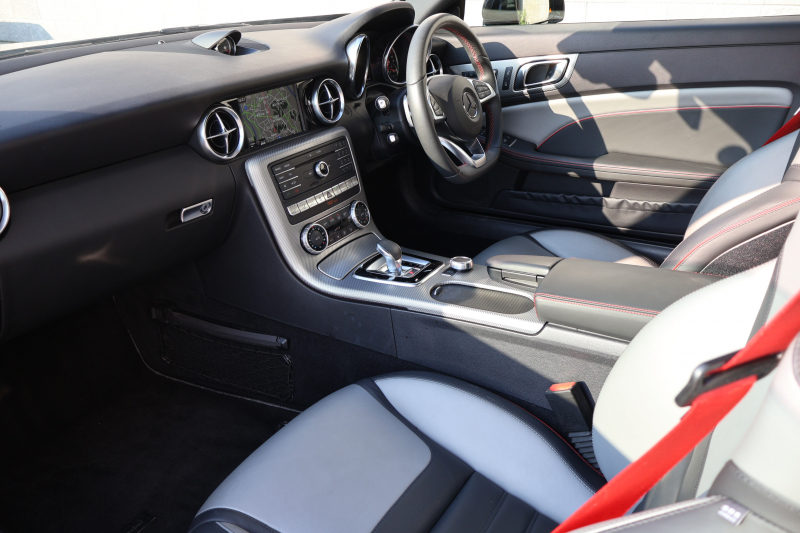 メルセデスベンツ SLCクラス SLC180 ｽﾎﾟｰﾂ ﾚｯﾄﾞｱｰﾄｴﾃﾞｨｼｮﾝ　限定車 ﾚｯﾄﾞｱｸｾﾝﾄ ﾚｰﾀﾞｰｾｰﾌﾃｨPKG AMGｽﾀｲﾘﾝｸﾞPKG 黒革ｼｰﾄ ｼｰﾄﾋｰﾀｰ ｴｱｽｶｰﾌ 純正ﾅﾋﾞ地ﾃﾞｼﾞ Bﾓﾆﾀｰ AppleCarPlay  ｷｰﾚｽGO ｽﾎﾟｰﾂｻｽﾍﾟﾝｼｮﾝ 専用AMG18AW　2年保証