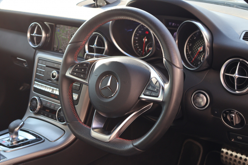 メルセデスベンツ SLCクラス SLC180 ｽﾎﾟｰﾂ ﾚｯﾄﾞｱｰﾄｴﾃﾞｨｼｮﾝ　限定車 ﾚｯﾄﾞｱｸｾﾝﾄ ﾚｰﾀﾞｰｾｰﾌﾃｨPKG AMGｽﾀｲﾘﾝｸﾞPKG 黒革ｼｰﾄ ｼｰﾄﾋｰﾀｰ ｴｱｽｶｰﾌ 純正ﾅﾋﾞ地ﾃﾞｼﾞ Bﾓﾆﾀｰ AppleCarPlay  ｷｰﾚｽGO ｽﾎﾟｰﾂｻｽﾍﾟﾝｼｮﾝ 専用AMG18AW　2年保証