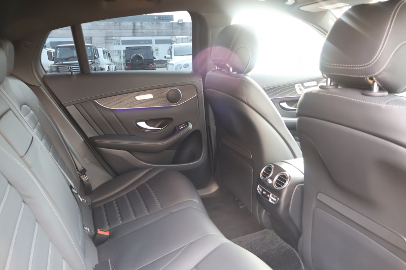 メルセデスベンツ GLCクーペ GLC220d 4MATIC ｸｰﾍﾟ AMGﾗｲﾝ　後期型 ﾚｻﾞｰｴｸｽｸﾙｰｼﾌﾞPKG ﾚｰﾀﾞｰｾｰﾌﾃｨPKG ｴｱﾊﾞﾗﾝｽPKG ｶﾞﾗｽSR 黒革 ｼｰﾄﾋｰﾀ ﾍﾞﾝﾁﾚｰﾀ 純正10.25ｲﾝﾁﾅﾋﾞ地ﾃﾞｼﾞ ｺｯｸﾋﾟｯﾄDisp 360°ｶﾒﾗ 電動Rｹﾞｰﾄ HUD AMG19ｲﾝﾁAW　新車保証