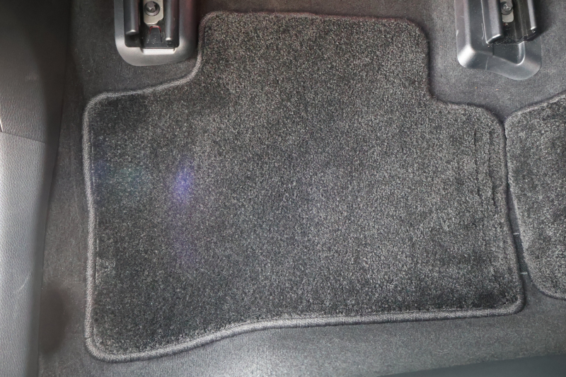 メルセデスベンツ GLCクーペ GLC220d 4MATIC ｸｰﾍﾟ AMGﾗｲﾝ　後期型 ﾚｻﾞｰｴｸｽｸﾙｰｼﾌﾞPKG ﾚｰﾀﾞｰｾｰﾌﾃｨPKG ｴｱﾊﾞﾗﾝｽPKG ｶﾞﾗｽSR 黒革 ｼｰﾄﾋｰﾀ ﾍﾞﾝﾁﾚｰﾀ 純正10.25ｲﾝﾁﾅﾋﾞ地ﾃﾞｼﾞ ｺｯｸﾋﾟｯﾄDisp 360°ｶﾒﾗ 電動Rｹﾞｰﾄ HUD AMG19ｲﾝﾁAW　新車保証