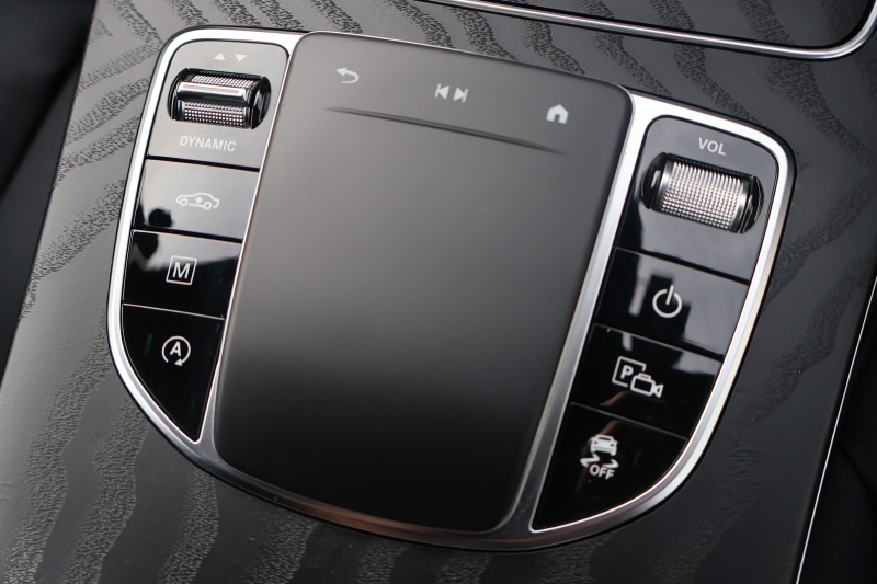 メルセデスベンツ GLCクーペ GLC220d 4MATIC ｸｰﾍﾟ AMGﾗｲﾝ　後期型 ﾚｻﾞｰｴｸｽｸﾙｰｼﾌﾞPKG ﾚｰﾀﾞｰｾｰﾌﾃｨPKG ｴｱﾊﾞﾗﾝｽPKG ｶﾞﾗｽSR 黒革 ｼｰﾄﾋｰﾀ ﾍﾞﾝﾁﾚｰﾀ 純正10.25ｲﾝﾁﾅﾋﾞ地ﾃﾞｼﾞ ｺｯｸﾋﾟｯﾄDisp 360°ｶﾒﾗ 電動Rｹﾞｰﾄ HUD AMG19ｲﾝﾁAW　新車保証