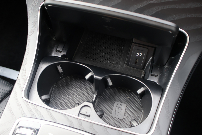 メルセデスベンツ GLCクーペ GLC220d 4MATIC ｸｰﾍﾟ AMGﾗｲﾝ　後期型 ﾚｻﾞｰｴｸｽｸﾙｰｼﾌﾞPKG ﾚｰﾀﾞｰｾｰﾌﾃｨPKG ｴｱﾊﾞﾗﾝｽPKG ｶﾞﾗｽSR 黒革 ｼｰﾄﾋｰﾀ ﾍﾞﾝﾁﾚｰﾀ 純正10.25ｲﾝﾁﾅﾋﾞ地ﾃﾞｼﾞ ｺｯｸﾋﾟｯﾄDisp 360°ｶﾒﾗ 電動Rｹﾞｰﾄ HUD AMG19ｲﾝﾁAW　新車保証