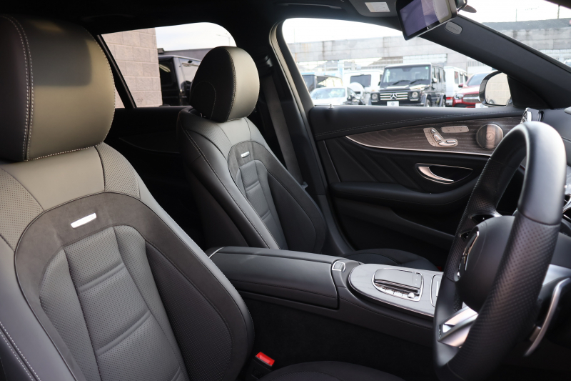 AMG Eクラス E53ﾜｺﾞﾝ 4MATIC+(ISG搭載ﾓﾃﾞﾙ)　後期型 ｴｸｽｸﾙｰｼﾌﾞPKG ｴﾅｼﾞｬｲｼﾞﾝｸﾞPKGﾌﾟﾗｽ ｴｱﾊﾞﾗﾝｽPKG ﾚｰﾀﾞｰｾｰﾌﾃｨPKG ﾊﾟﾉﾗﾏSR 黒ﾅｯﾊﾟ革 ｼｰﾄﾋｰﾀ ﾍﾞﾝﾁﾚｰﾀ 純正ﾅﾋﾞ地ﾃﾞｼﾞ 360°ｶﾒﾗ MBUX Burmester Applecarplay HUD PTS AMG20ｲﾝﾁAW　2年保証