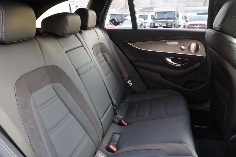AMG Eクラス E53ﾜｺﾞﾝ 4MATIC+(ISG搭載ﾓﾃﾞﾙ)　後期型 ｴｸｽｸﾙｰｼﾌﾞPKG ｴﾅｼﾞｬｲｼﾞﾝｸﾞPKGﾌﾟﾗｽ ｴｱﾊﾞﾗﾝｽPKG ﾚｰﾀﾞｰｾｰﾌﾃｨPKG ﾊﾟﾉﾗﾏSR 黒ﾅｯﾊﾟ革 ｼｰﾄﾋｰﾀ ﾍﾞﾝﾁﾚｰﾀ 純正ﾅﾋﾞ地ﾃﾞｼﾞ 360°ｶﾒﾗ MBUX Burmester Applecarplay HUD PTS AMG20ｲﾝﾁAW　2年保証
