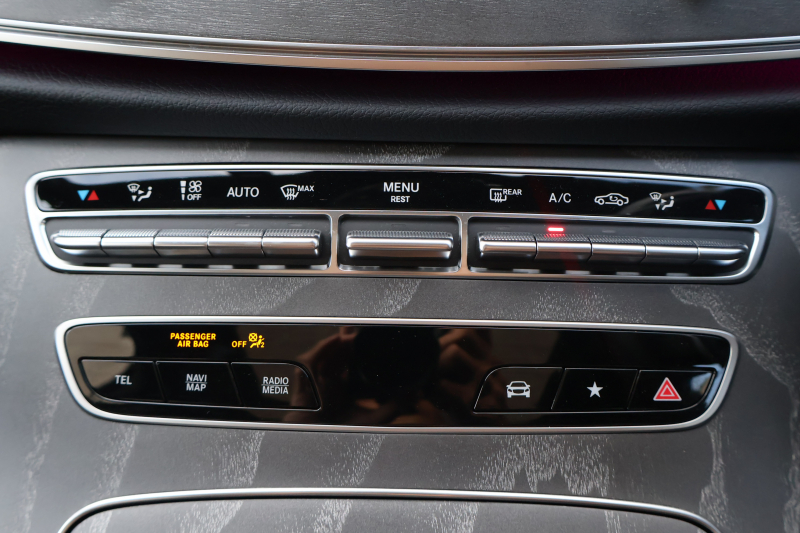 AMG Eクラス E53ﾜｺﾞﾝ 4MATIC+(ISG搭載ﾓﾃﾞﾙ)　後期型 ｴｸｽｸﾙｰｼﾌﾞPKG ｴﾅｼﾞｬｲｼﾞﾝｸﾞPKGﾌﾟﾗｽ ｴｱﾊﾞﾗﾝｽPKG ﾚｰﾀﾞｰｾｰﾌﾃｨPKG ﾊﾟﾉﾗﾏSR 黒ﾅｯﾊﾟ革 ｼｰﾄﾋｰﾀ ﾍﾞﾝﾁﾚｰﾀ 純正ﾅﾋﾞ地ﾃﾞｼﾞ 360°ｶﾒﾗ MBUX Burmester Applecarplay HUD PTS AMG20ｲﾝﾁAW　2年保証