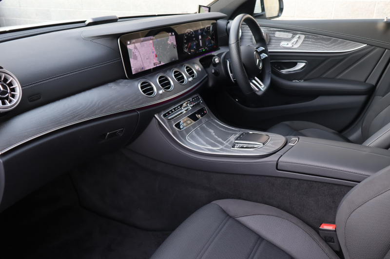 AMG Eクラス E53ﾜｺﾞﾝ 4MATIC+(ISG搭載ﾓﾃﾞﾙ)　後期型 ｴｸｽｸﾙｰｼﾌﾞPKG ｴﾅｼﾞｬｲｼﾞﾝｸﾞPKGﾌﾟﾗｽ ｴｱﾊﾞﾗﾝｽPKG ﾚｰﾀﾞｰｾｰﾌﾃｨPKG ﾊﾟﾉﾗﾏSR 黒ﾅｯﾊﾟ革 ｼｰﾄﾋｰﾀ ﾍﾞﾝﾁﾚｰﾀ 純正ﾅﾋﾞ地ﾃﾞｼﾞ 360°ｶﾒﾗ MBUX Burmester Applecarplay HUD PTS AMG20ｲﾝﾁAW　2年保証