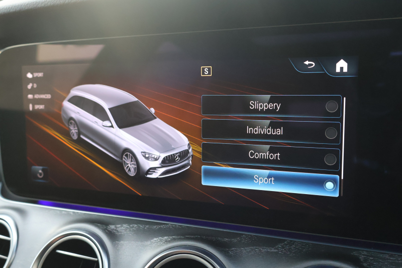 AMG Eクラス E53ﾜｺﾞﾝ 4MATIC+(ISG搭載ﾓﾃﾞﾙ)　後期型 ｴｸｽｸﾙｰｼﾌﾞPKG ｴﾅｼﾞｬｲｼﾞﾝｸﾞPKGﾌﾟﾗｽ ｴｱﾊﾞﾗﾝｽPKG ﾚｰﾀﾞｰｾｰﾌﾃｨPKG ﾊﾟﾉﾗﾏSR 黒ﾅｯﾊﾟ革 ｼｰﾄﾋｰﾀ ﾍﾞﾝﾁﾚｰﾀ 純正ﾅﾋﾞ地ﾃﾞｼﾞ 360°ｶﾒﾗ MBUX Burmester Applecarplay HUD PTS AMG20ｲﾝﾁAW　2年保証