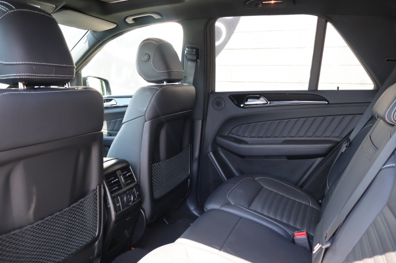 AMG GLE GLE43 4MATIC　ﾚｰﾀﾞｰｾｰﾌﾃｨPKG AMGｽﾀｲﾘﾝｸﾞPKG ﾅｲﾄPKG ﾊﾟﾉﾗﾐｯｸSR 黒革ｼｰﾄ 全席ｼｰﾄﾋｰﾀｰ 純正ﾅﾋﾞ地ﾃﾞｼﾞ 360度ｶﾒﾗｼｽﾃﾑ harman/kardonｻﾗｳﾝﾄﾞ AppleCarPlay 電動Rｹﾞｰﾄ LEDﾍｯﾄﾞﾗｲﾄ AMG21ｲﾝﾁAW　2年保証