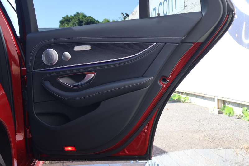 メルセデスベンツ Eクラス E300 ｽﾃｰｼｮﾝﾜｺﾞﾝ ｽﾎﾟｰﾂ　後期型 ｴｸｽｸﾙｰｼﾌﾞPKG ｴｱﾊﾞﾗﾝｽPKG ﾚｰﾀﾞｰｾｰﾌﾃｨPKG 1ｵｰﾅｰ ﾊﾟﾉﾗﾏSR 黒ﾅｯﾊﾟ革 ｼｰﾄﾋｰﾀ MBUX 純正ﾅﾋﾞ地ﾃﾞｼﾞ  AppleCarPlay 360°ｶﾒﾗ Burmester ﾜｲﾔﾚｽﾁｬｰｼﾞﾝｸﾞ HUD PTS ｴｱｻｽ AMG19ｲﾝﾁAW　2年保証