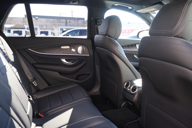 メルセデスベンツ Eクラス E300 ｽﾃｰｼｮﾝﾜｺﾞﾝ ｽﾎﾟｰﾂ　後期型 ｴｸｽｸﾙｰｼﾌﾞPKG ｴｱﾊﾞﾗﾝｽPKG ﾚｰﾀﾞｰｾｰﾌﾃｨPKG 1ｵｰﾅｰ ﾊﾟﾉﾗﾏSR 黒ﾅｯﾊﾟ革 ｼｰﾄﾋｰﾀ MBUX 純正ﾅﾋﾞ地ﾃﾞｼﾞ  AppleCarPlay 360°ｶﾒﾗ Burmester ﾜｲﾔﾚｽﾁｬｰｼﾞﾝｸﾞ HUD PTS ｴｱｻｽ AMG19ｲﾝﾁAW　2年保証
